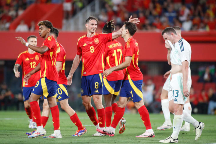 FBL-FRIENDLY-ESP-NIR-EURO 2024