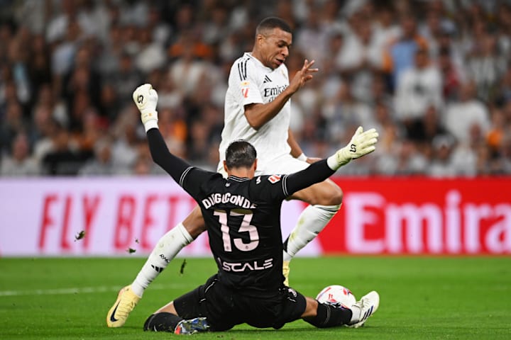 Kylian Mbappe, Diego Conde