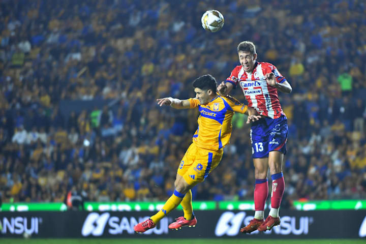 Nicolás Ibáñez, Rodrigo Dourado