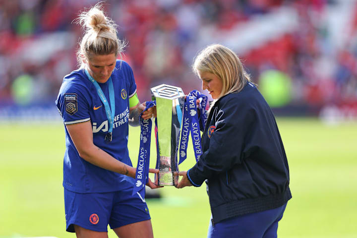 Millie Bright, Emma Hayes