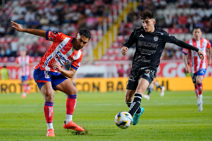 Heriberto Jurado, Ricardo Chavez