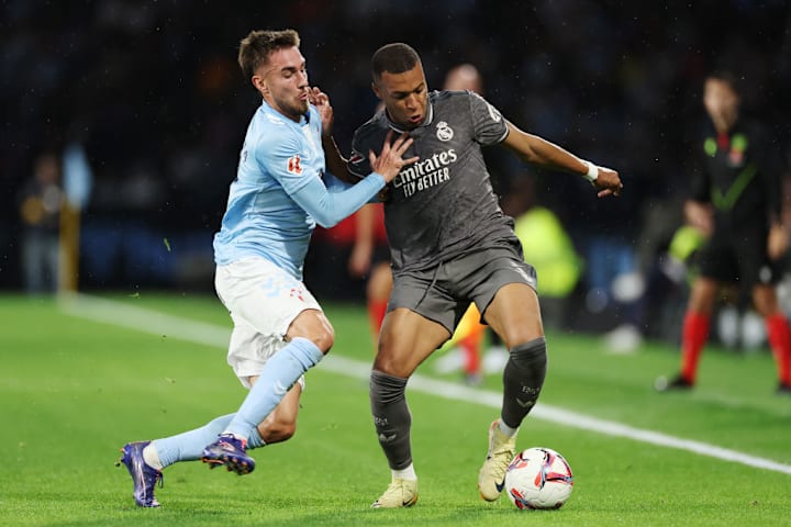 Kylian Mbappe, Oscar Mingueza