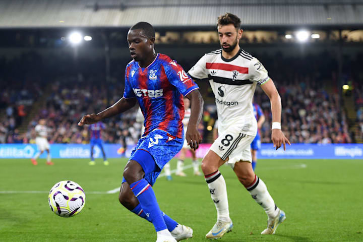 Tyrick Mitchell, Bruno Fernandes