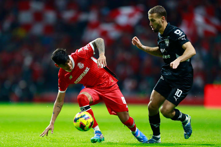Robert Morales, Sergio Canales