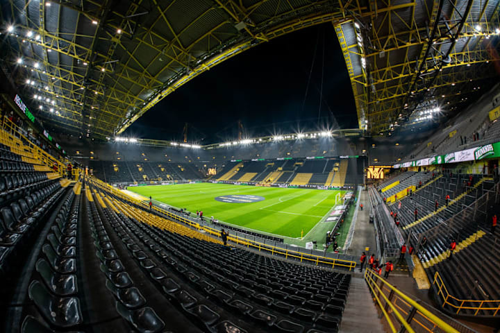 Borussia Dortmund v Bayer 04 Leverkusen - Bundesliga