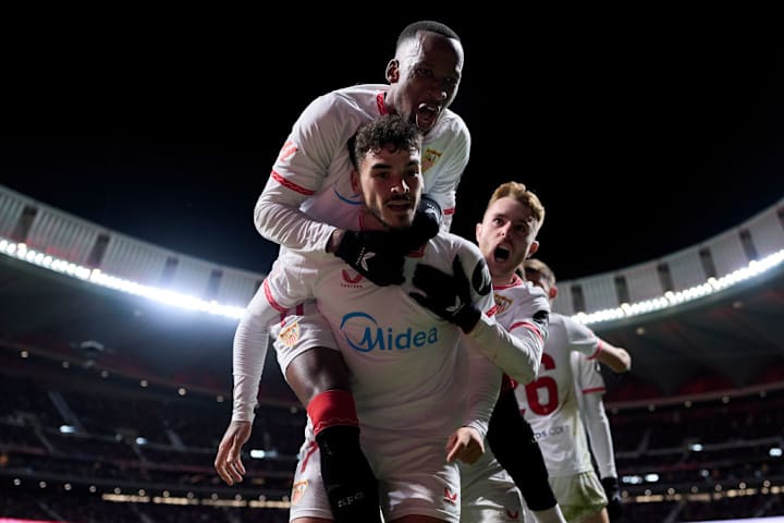 Isaac Romero, Dodi Lukebakio, Kike Salas