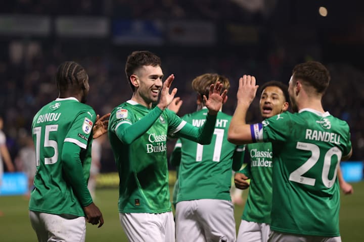 Plymouth Argyle FC v Millwall FC - Sky Bet Championship