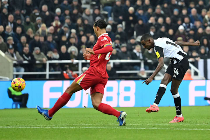 Virgil van Dijk, Alexander Isak
