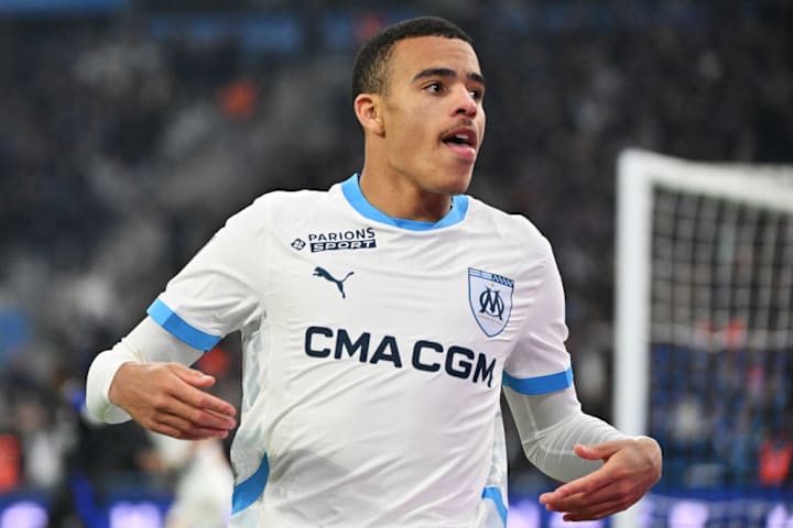 TOPSHOT-FBL-FRA-LIGUE1-MARSEILLE-LYON