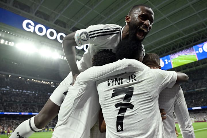 TOPSHOT-FBL-EUR-C1-REAL MADRID-MAN CITY