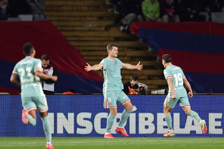 Alexander Sorloth, Julian Alvarez