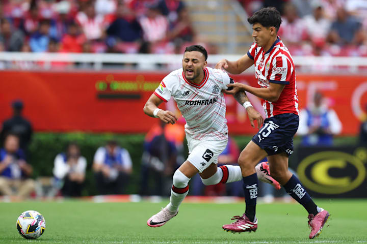 Erick Gutierrez, Ernesto Vega