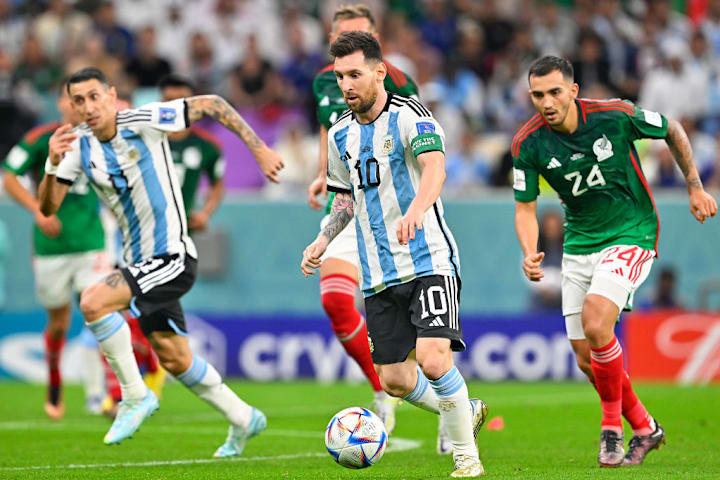 Lionel Messi, Luis Chavez