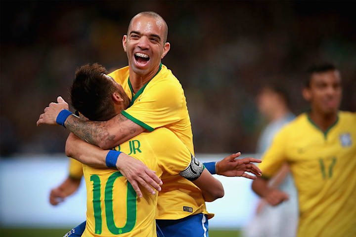 Neymar, Diego Tardelli