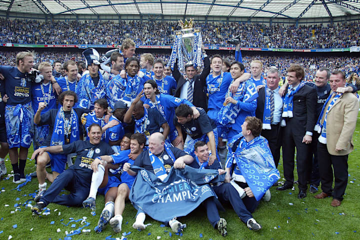 Petr Cech, Eidur Gudjohnsen, Jiri Jarosik, Frank Lampard, Robert Huth, Tiago Mendes, Mateja Kezman, Arjen Robben, Didier Drogba, Ricardo Carvalho, Paulo Ferreira, Jose Mourinho, Damien Duff, Claude Makelele, Wayne Bridge, Steve Clarke, Joe Cole, William Gallas, Carlo Cudicini, Brendan Rodgers