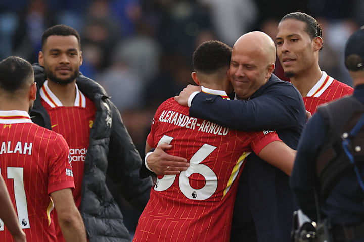 TOPSHOT-FBL-ENG-PR-LEICESTER-LIVERPOOL