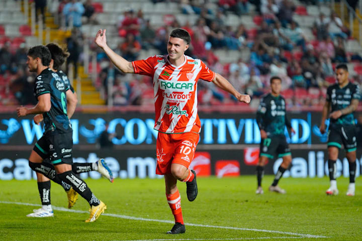 Jose Paradela