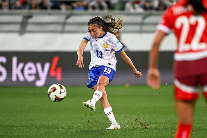 FBL-EUR-WOMEN-NATIONS-SUI-FRA