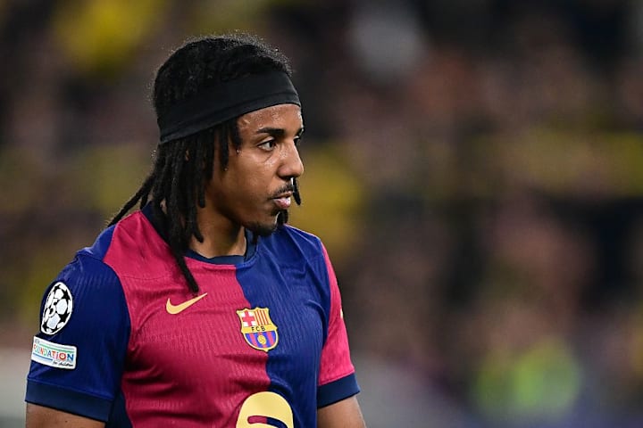 Borussia Dortmund v FC BarcelonaBorussia Dortmund v FC Barcelona - UEFA Champions League 2024/25 Quarter Final Second Leg