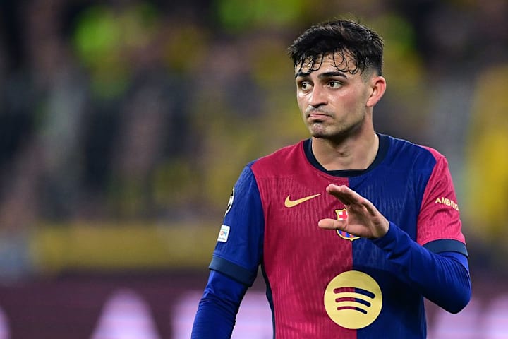 Borussia Dortmund v FC BarcelonaBorussia Dortmund v FC Barcelona - UEFA Champions League 2024/25 Quarter Final Second Leg
