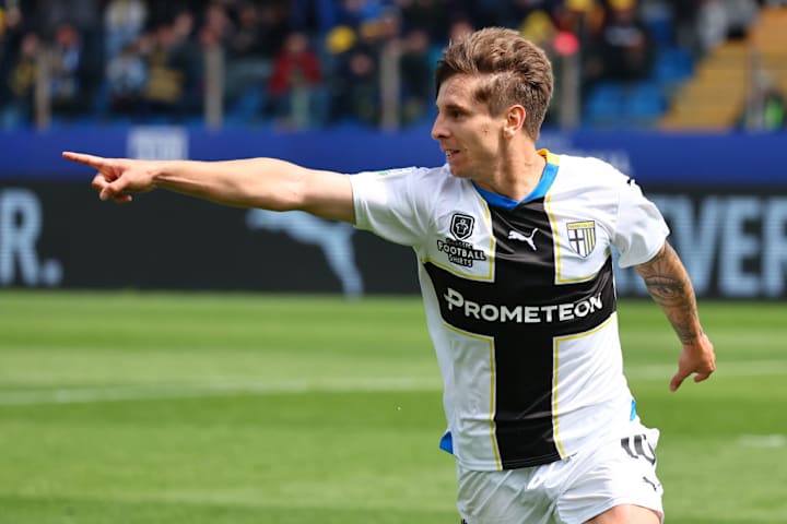 Adrián Bernabé