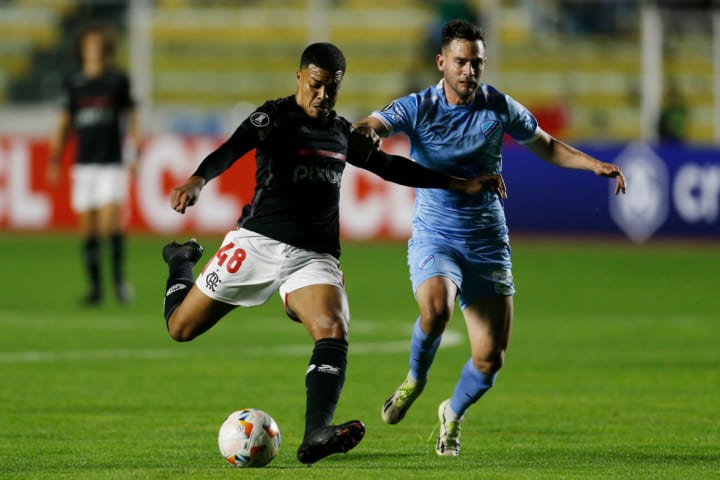 Igor Jesus, Fernando Saucedo