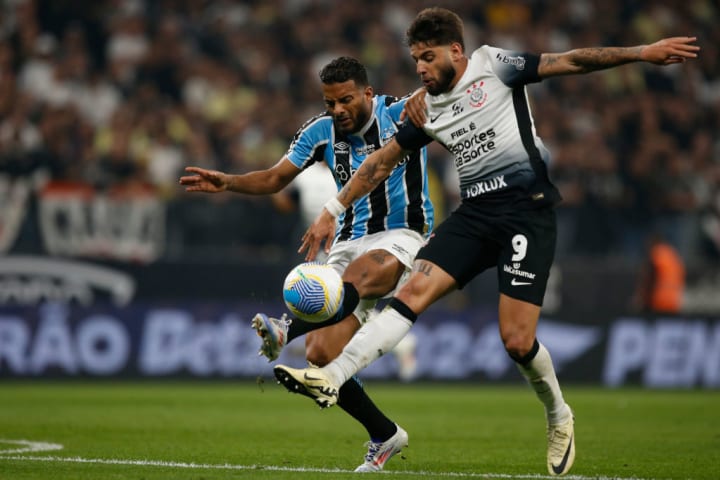 Yuri Alberto, Reinaldo