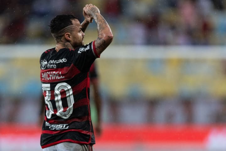 Michael, camisa 30 do Flamengo em 2024