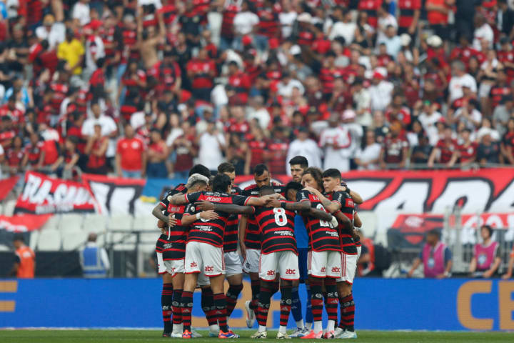 Jogadores do Flamengo reunido