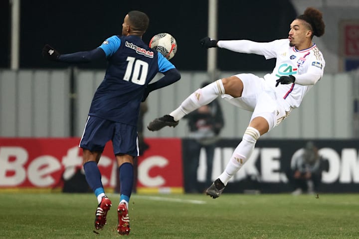 FBL-FRA-CUP-BERGERAC-LYON