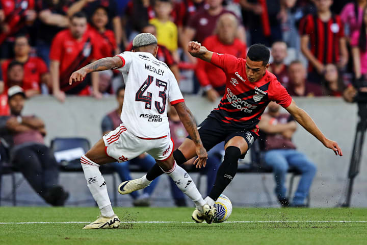 Tomás Cuello, Wesley França