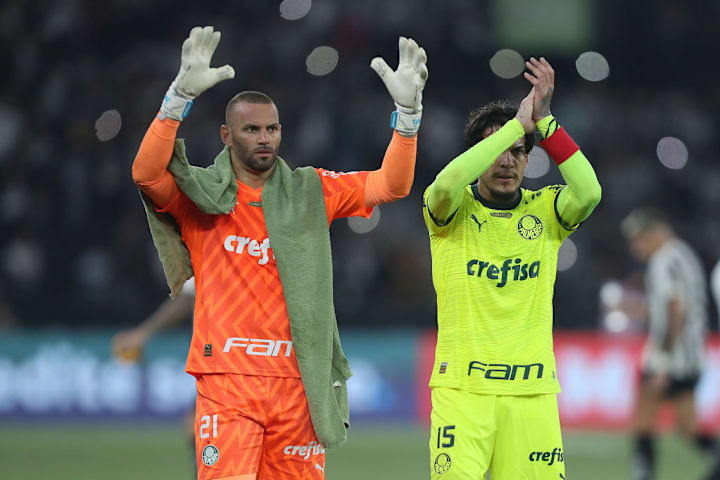 Weverton, Gustavo Gomez