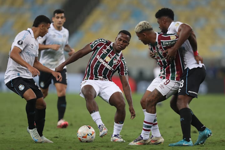 Gustavo Nunes, Jhon Arias