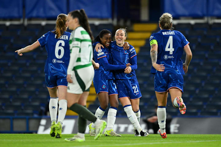 Lucy Bronze, Oriane Jean-Francois