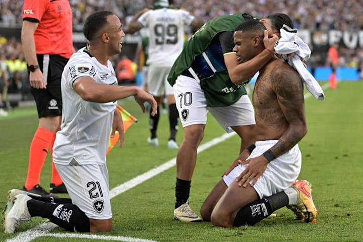 Júnior Santos, Fernando Marçal