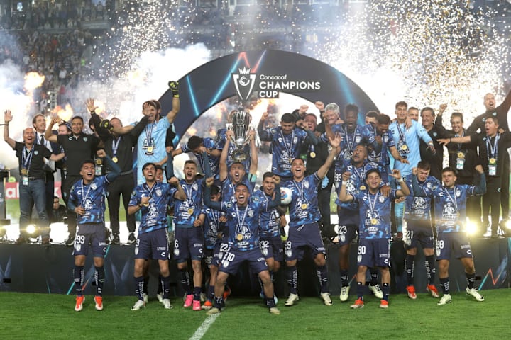 Gustavo Cabral #22 of Pachuca celebrating with his teammates...