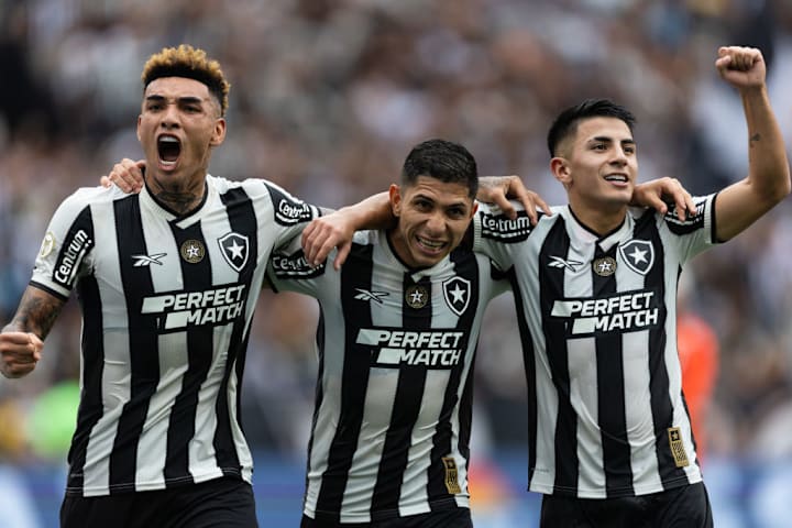 Thiago Almada, Jefferson Savarino, Igor Jesus