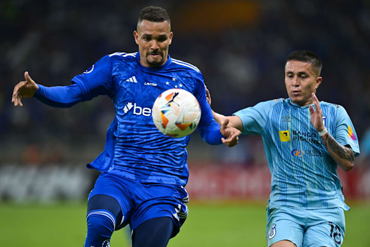 Ze Ivaldo, Layan Loor