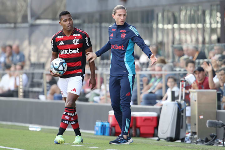 Filipe Luis, Alex Sandro Lobo