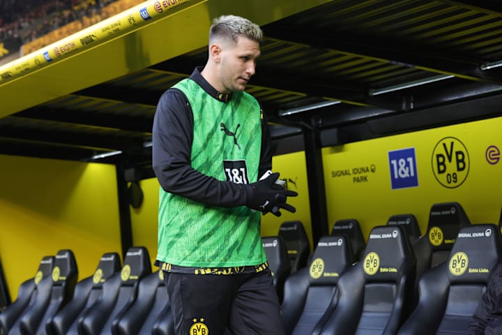 Borussia Dortmund v VfB Stuttgart - Bundesliga