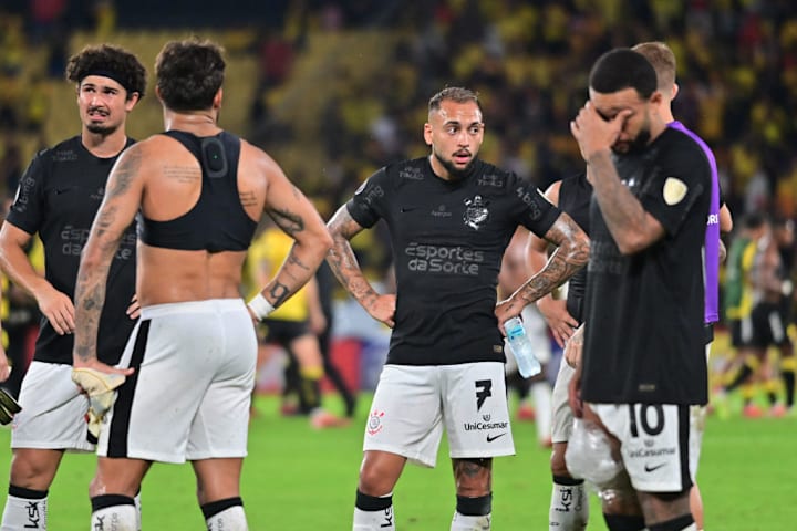 FBL-LIBERTADORES-BARCELONA-CORINTHIANS