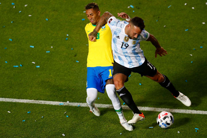 Nicolas Otamendi, Raphinha