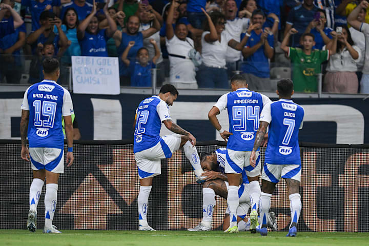 Gabriel Barbosa, William