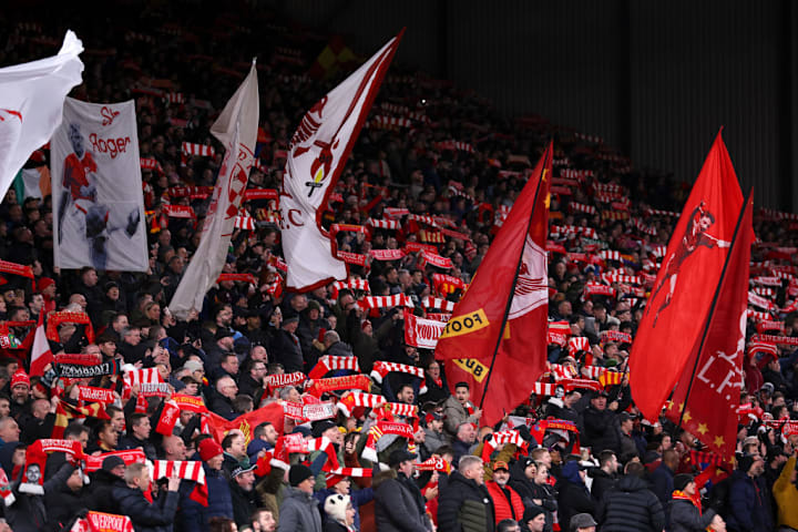 Torcida do Liverpool em Anfield.