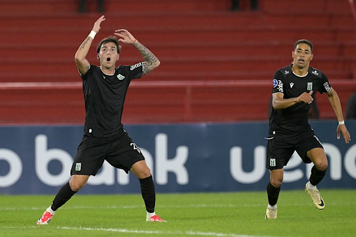 FBL-SUDAMERICANA-HURACAN-RACINGURU