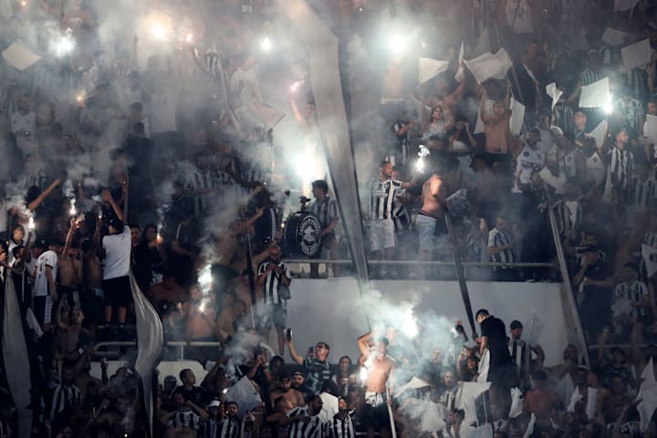 Botafogo v Peñarol - Copa CONMEBOL Libertadores 2024