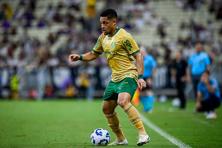 Vitor Roque