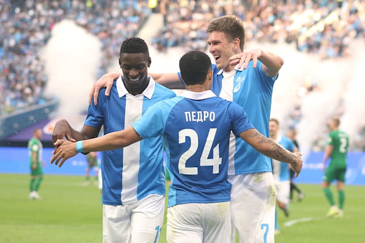 Luiz Henrique está se adaptando no Zenit