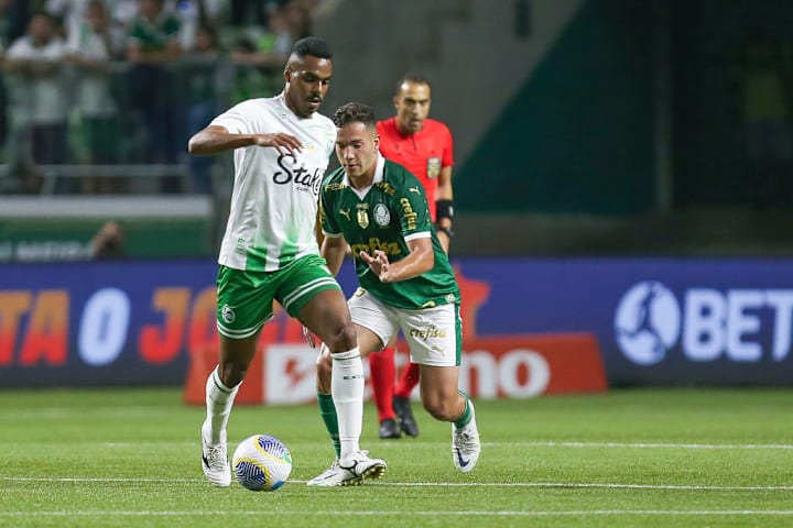 Caique, Fabinho