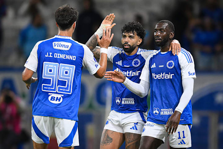 Gabriel Barbosa, Joao